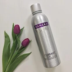 Danzka Vodka Currant 40% 1,0l -Spirituosen Verkaufsladen 25061 danzka vodka currant 40 1 0l mood 1 a90c