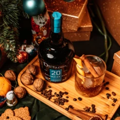 Dictador Rum 20 Jahre 40% 0,7l 12 Dictador Rum 20 Jahre 40% 0,7l -Spirituosen Verkaufsladen dictador20xmas 98
